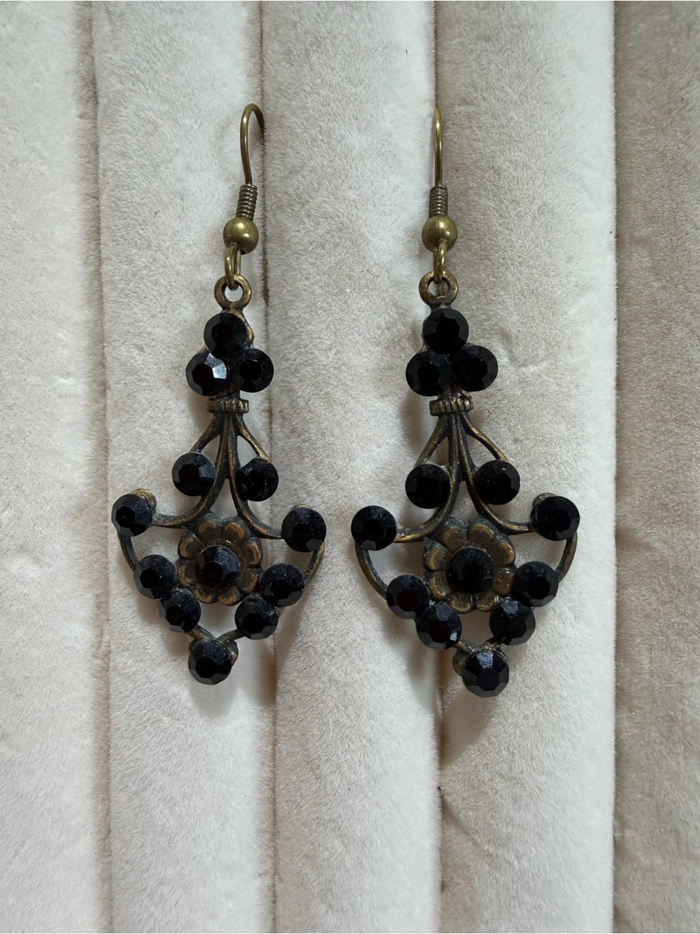 Black Vintage-Style Drop Earrings